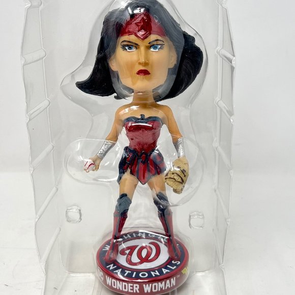 Wonder Woman Bobblehead Washington Nationals Giveaway 2022 Ladies Night DC - Picture 7 of 10